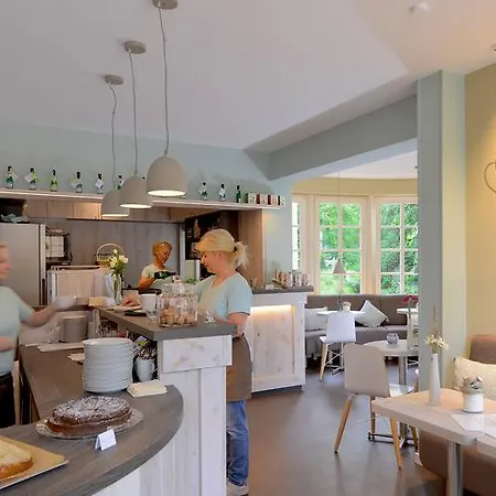 Апартаменты Strandvilla Muschel Больтенхаген